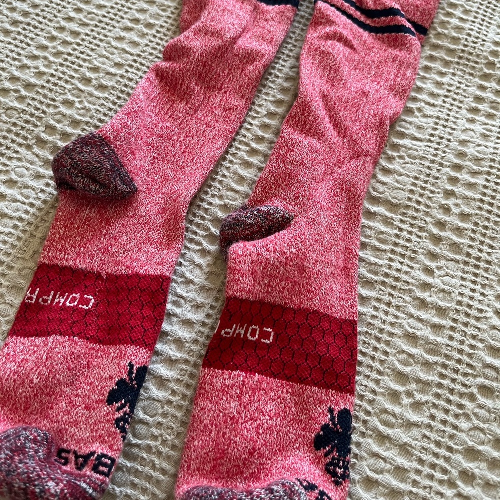 NWOT Bombas Compression Socks Medium